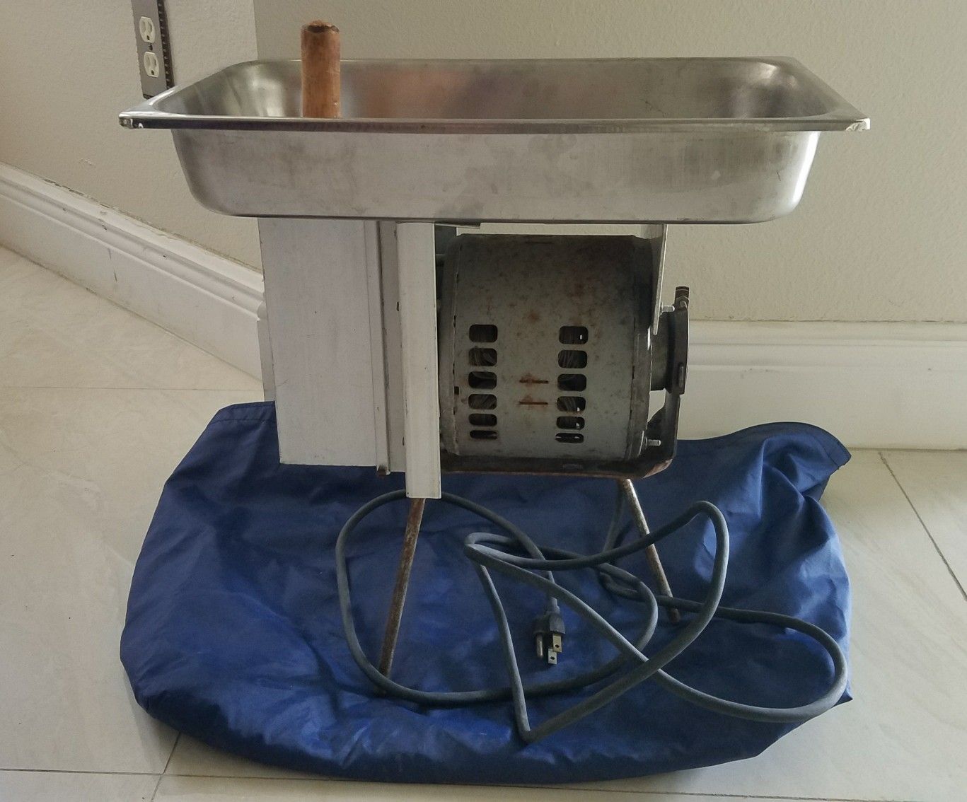 Maquina para moler viandas, carne y hacer pasteles!