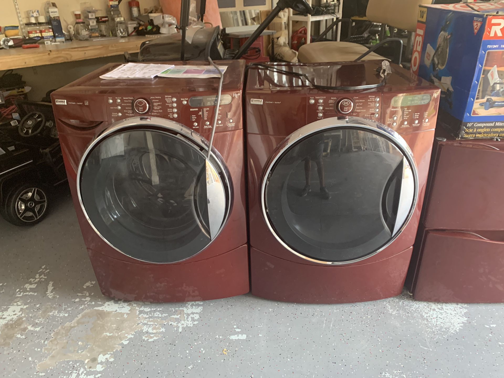 Kenmore whaser and dryer combo in great conditions everything works perfectly fine but the washer moves a lot when is spinning but works great it