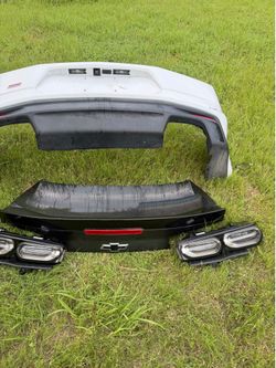 2016-2024 chevrolet camaro trunk bumper tail lights