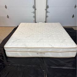 Saatva Classic Mattress Luxury Firm 14.5" King Bed