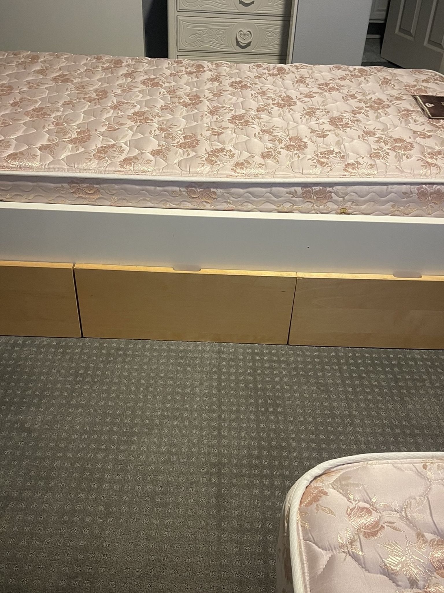 Twin Bed With Three Storage Room