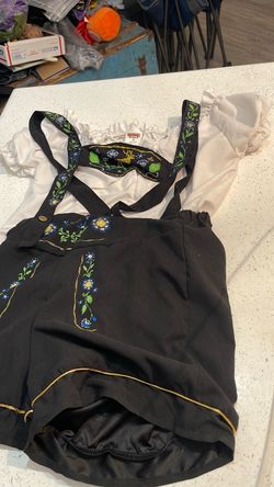 Woman’s Medium German beer girl Halloween costume