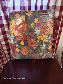 3 PLOW & HEARTH CLASSIC CHAIR CUSHIONS WITH TIES 