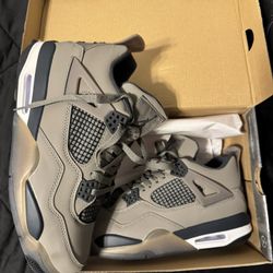 Jordan 4’s Cavestones