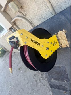 Air hose reel