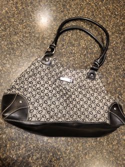 Purse gray interlocking chains print design snap top, double black strap