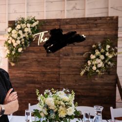 Foldable Wood Wall Backdrop - Wedding, Party, Event