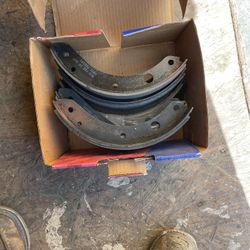 New Brake Shoes For The. S-10 1982 Through 1993 . May Also Fit Astro Vans