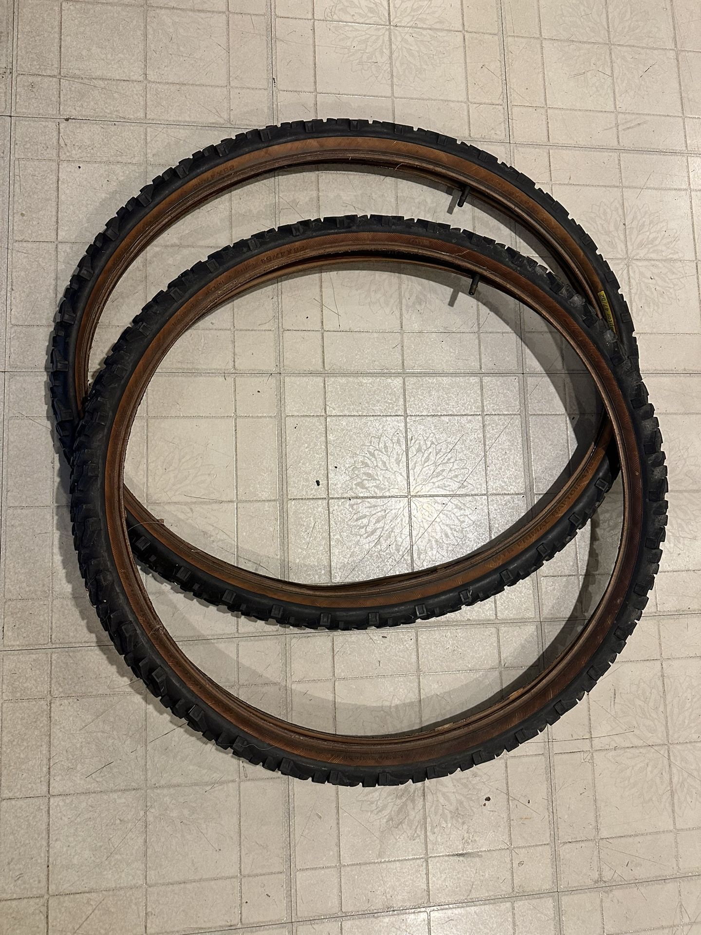 26” Mountain Bike Tubes And Tires