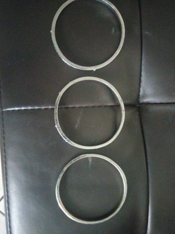 Guess  3 Brackets 