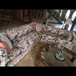 CHINOIS PRINTED SILK SECTIONAL COUCH