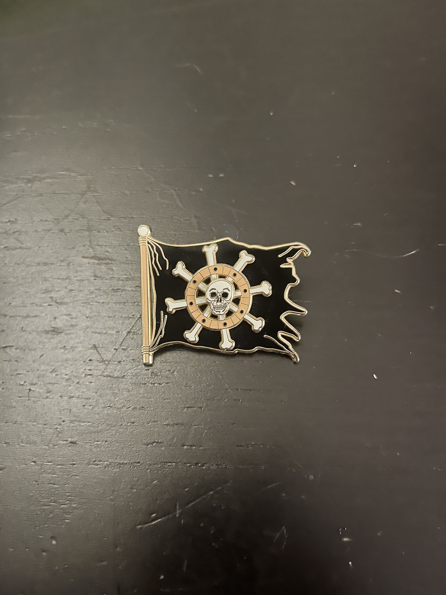 Disney Pirates Of The Caribbean Flag Pin 