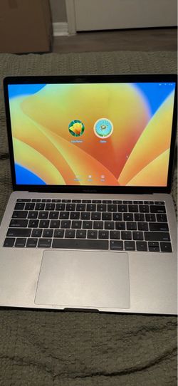 Apple MacBook Pro Laptop 2017