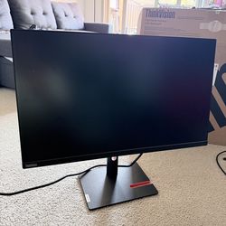 Lenovo ThinkVision T27h‑30. QHD Monitor (2560x1440) USB-C / HDMI / DisplayPort Excellent condition