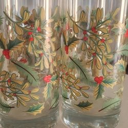 Glass cups set of 4
Christmas Set