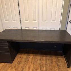 6 Ft X 28 In Desk For Free 