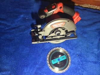 Milwaukee M18 Fuel 6 1/2” Circular Saw with new Makita Blade! Only 90 tomorrow (Sat) 💥💥💥. Check my Tool deals!
