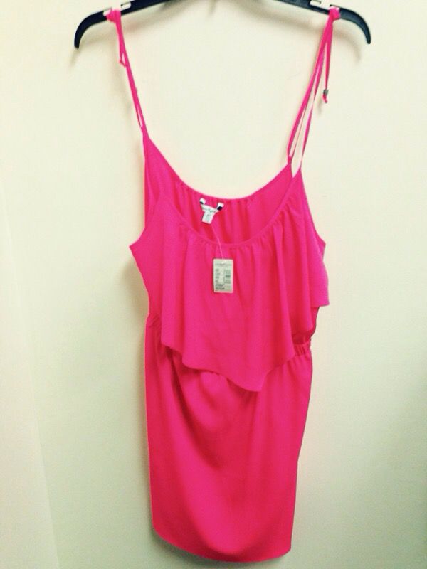 Ladies hot pink dress size med