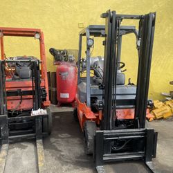 Forklift