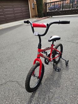 boys bikes 16" w training wheels
