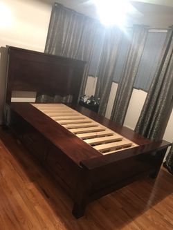 Storage bed