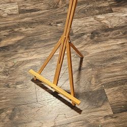 Easel 