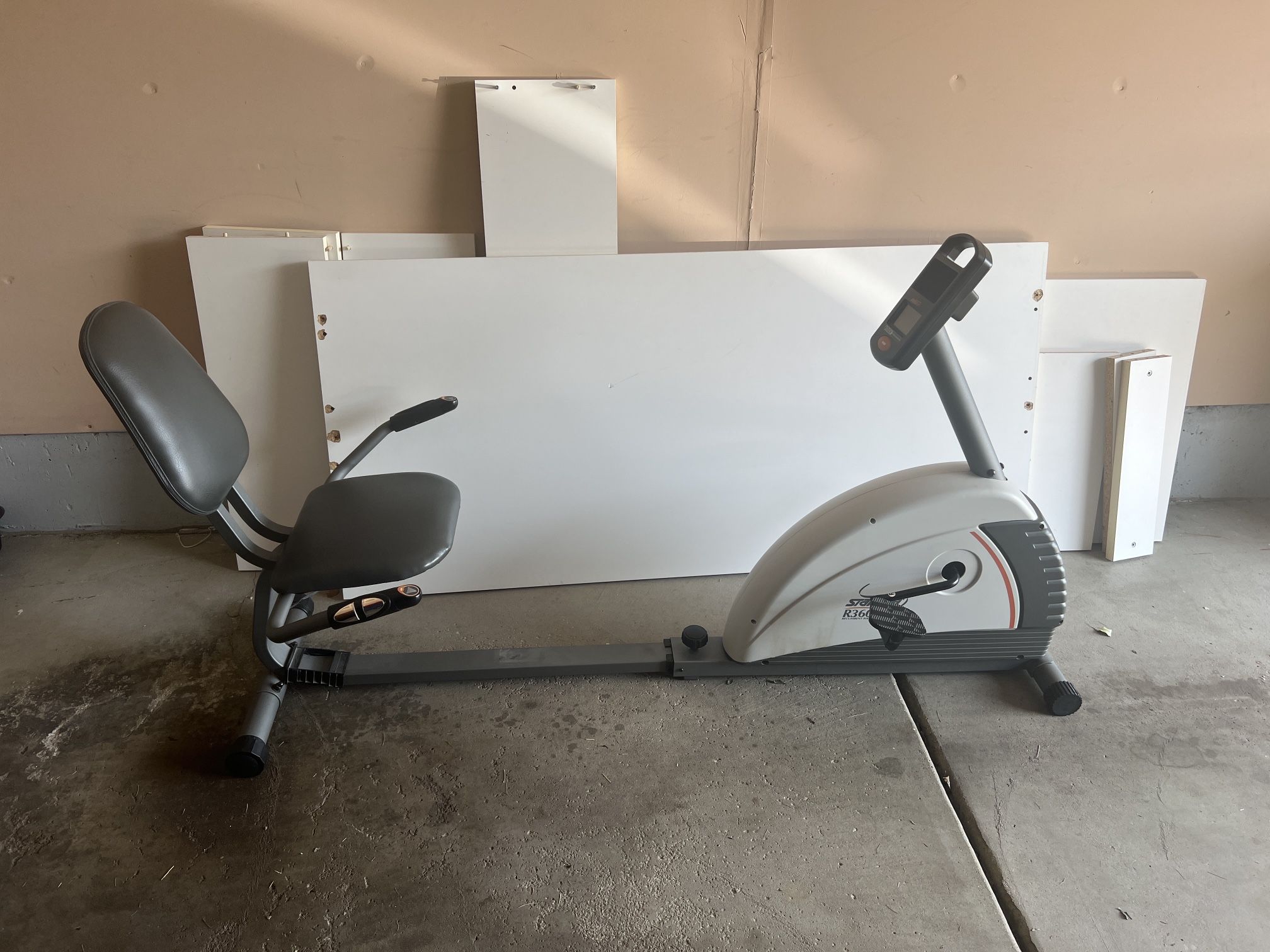 Stamina R360s Recumbent Exercise Bike for Sale in Naperville IL OfferUp