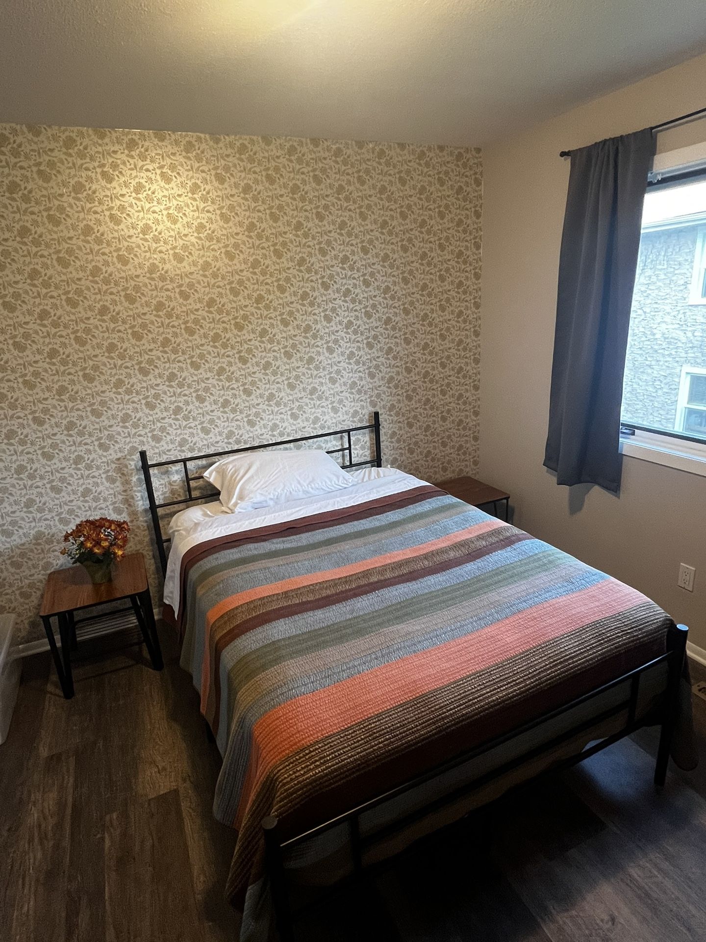 Full Size Bed & Frame
