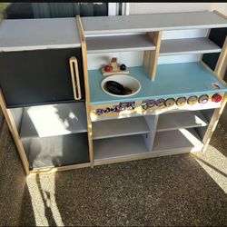 Lakeshore Kitchen Set