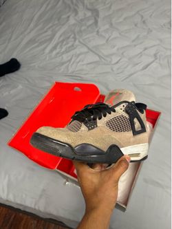 Jordan 4
