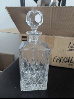 Liquor decanter
