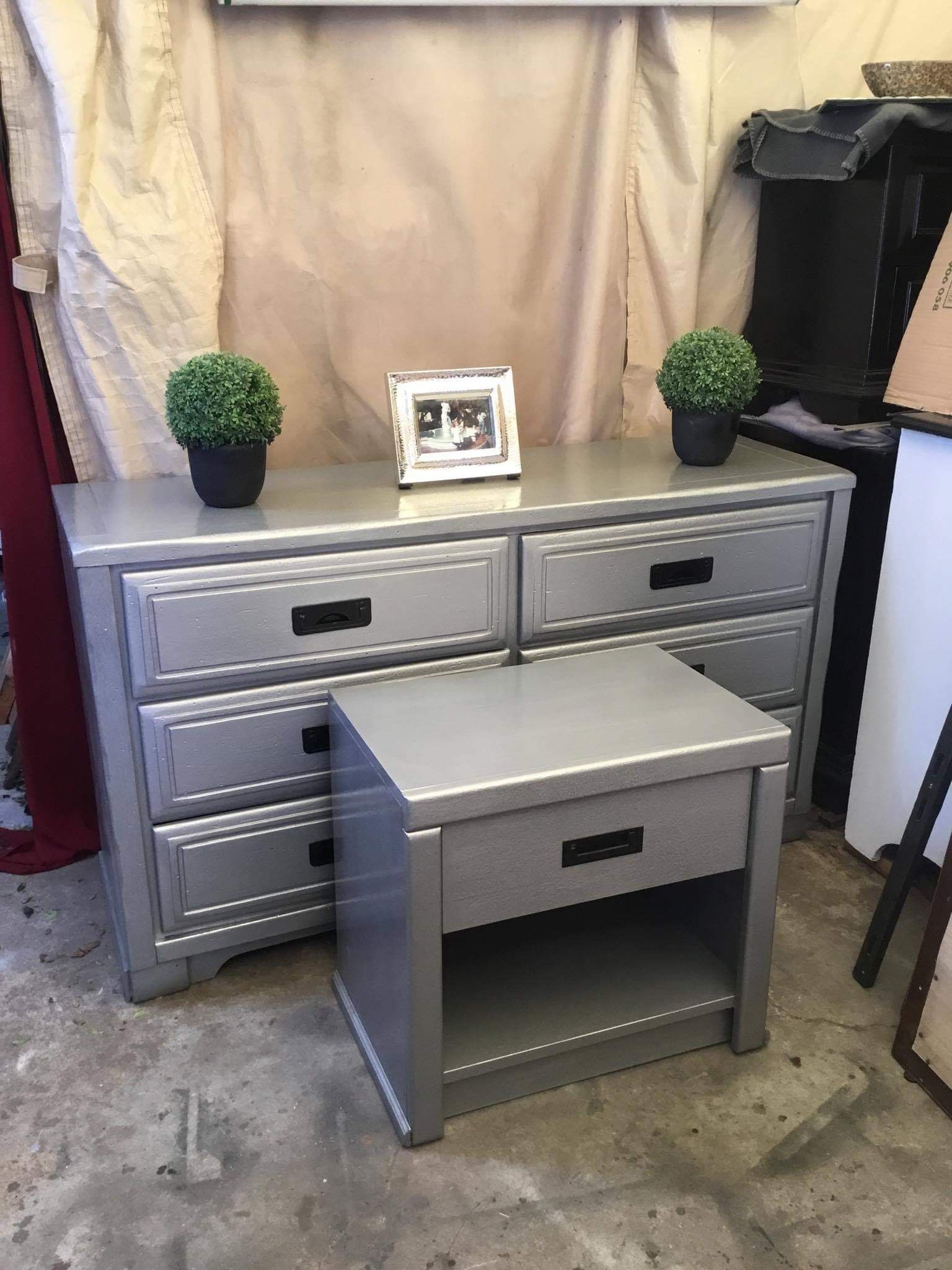 Three pieces dresser set contemporary style color silver hammered and black furniture has been refurbished!