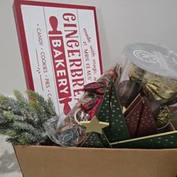 $10 XMas Decor Must Go!