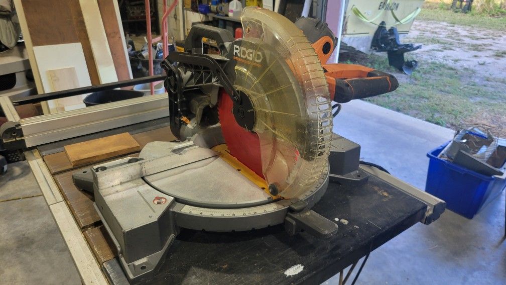 Ridgid 12 Inch Miter Saw