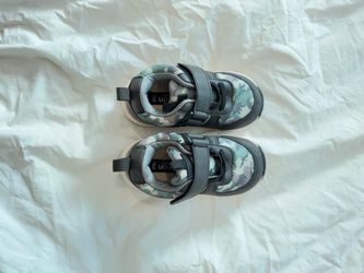 Ronron baby sneakers