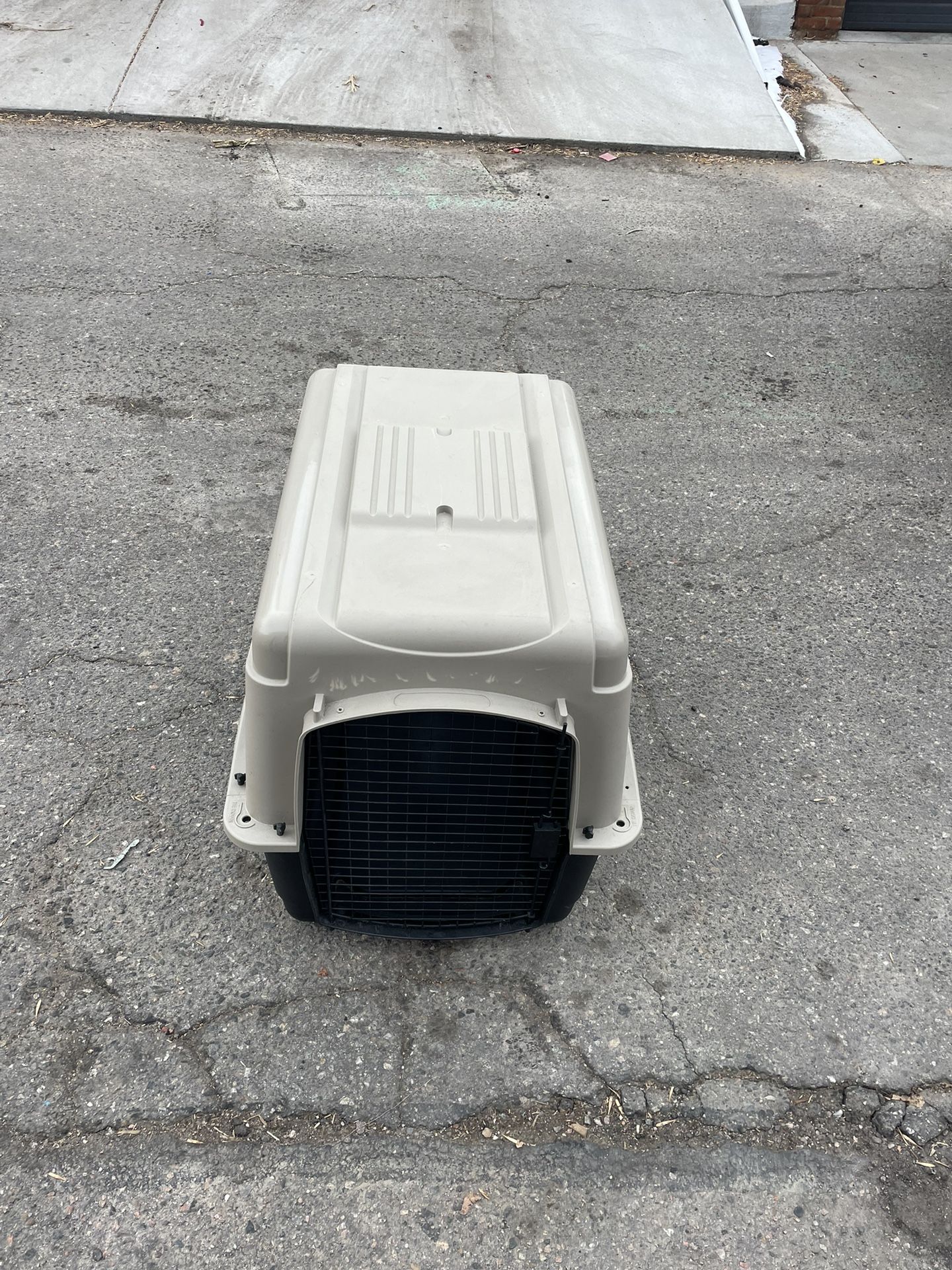Vibrant Life Pet Kennel Medium 36" Dog Crate, Plastic Travel Pet Carrier for Pets 50-70 lb, Grey