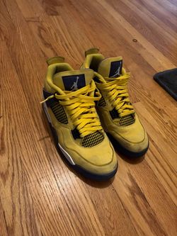Lightning 4’s size 10.5( Will Negotiate )