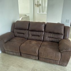 Reclining Sofa
