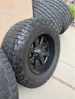 Ford F150 35x12.50R20 Fuel wheels & tires