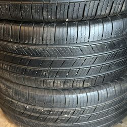Set of 215/55R17 Michelin Defender Tires