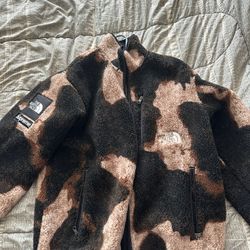 Supreme north Face Fleece Jacket Size Large
