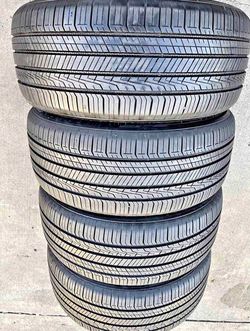 235/45/18 Hankook 📍📍 Vendo un set de llantas con 80% de vida las 4 📍🌟