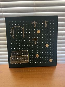 Peg Board, 19x19” Metal Pegboard Panels with  Hooks, Tool Organizer for Garage, Craft Room,  Green and gold  New no tag