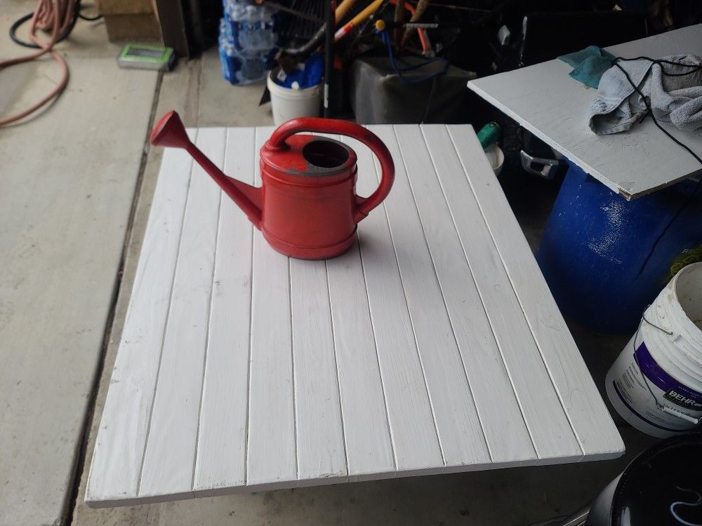 44x39 X18 High Small Table
