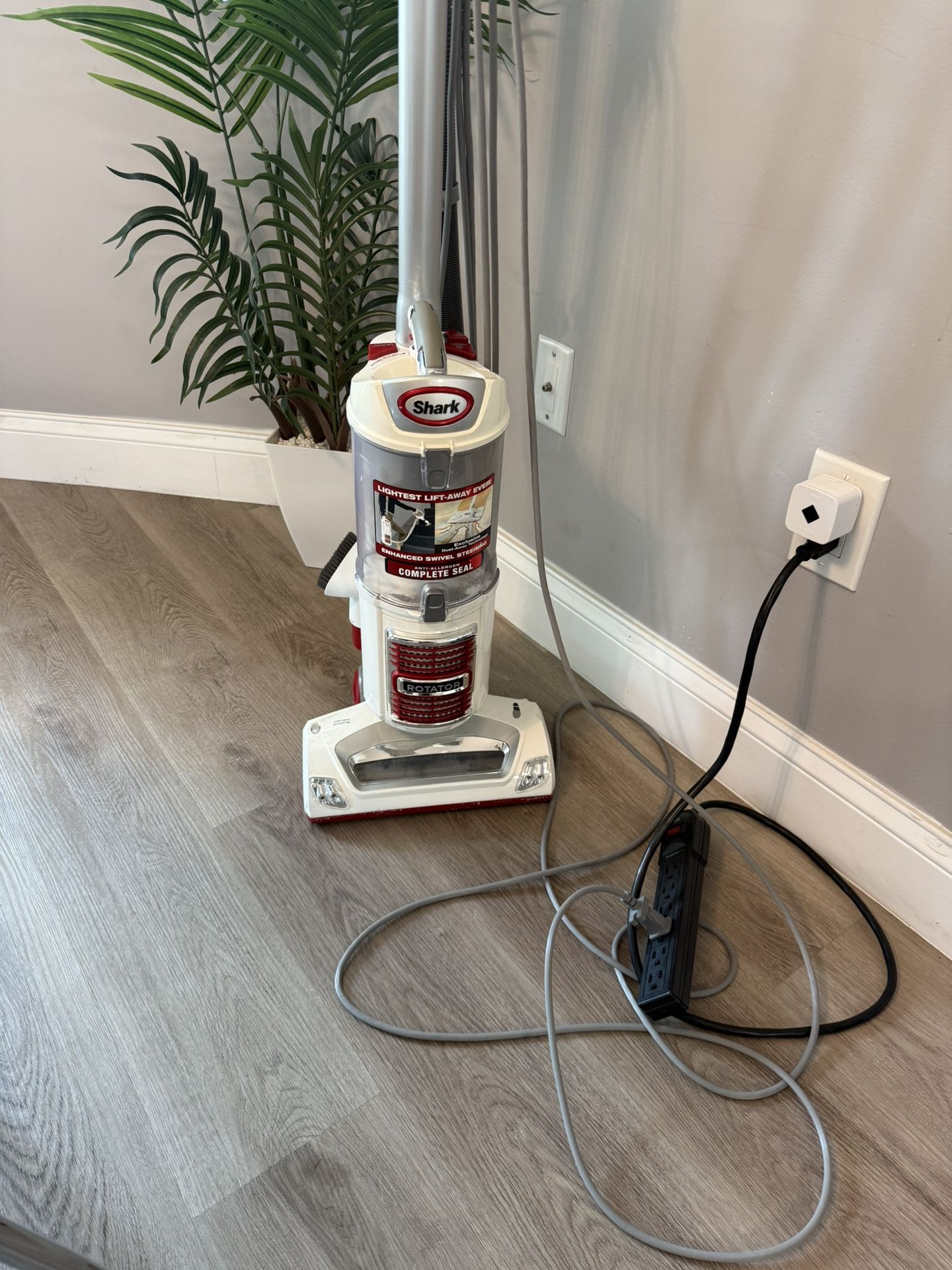 Shark Rotator Professional Lift Away Vacuum Cleaner