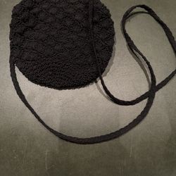 VINTAGE BLACK BOHO CROCHETED CROSSBODY BAG