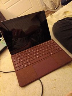 Microsoft Surface Go  Tablet PC
