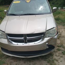 2013 Dodge Caravan 
