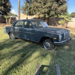 Mercedes 220 diesel no motor or training
