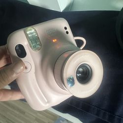 Fujifilm Instax Mini 11 - Instant camera blush pink